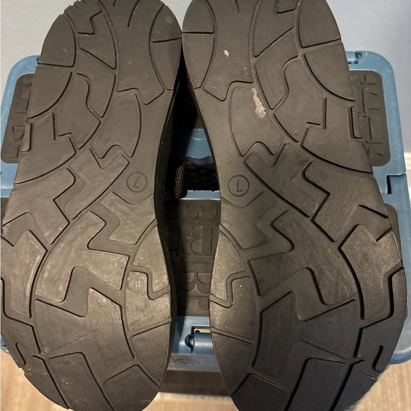 River Rapids Women's Black Strap Sandals - Picture 5 of 5